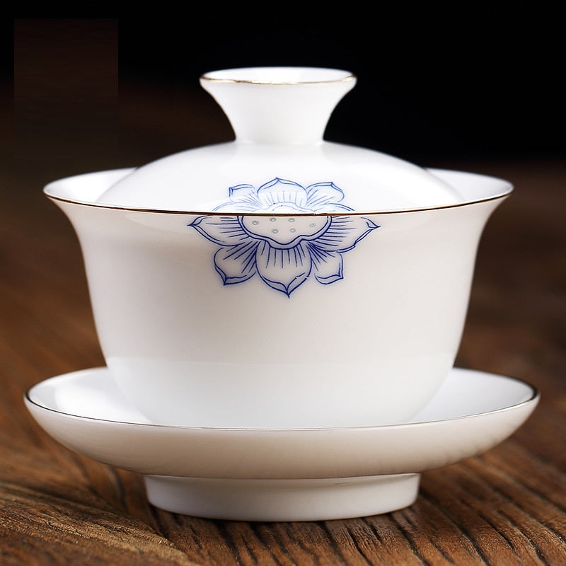 White Porcelain Gaiwan with a Single Lotus Thin Walls