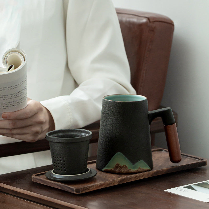 Modern Ceramic Tea Mug With Lid Filter - Peak Sip