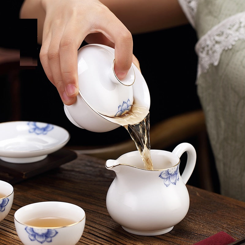 White Porcelain Gaiwan with a Single Lotus Thin Walls